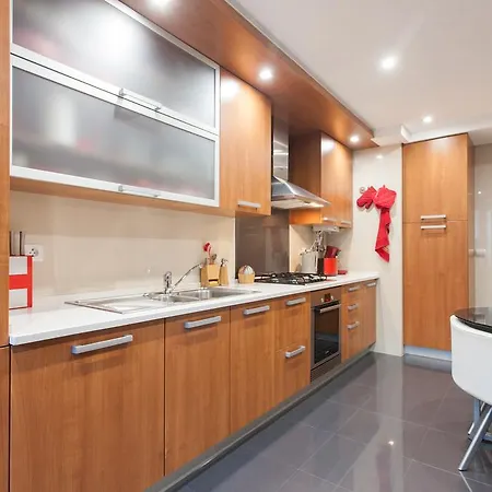 Feels Like Avenidas Novas Spacious Flat 아파트 *